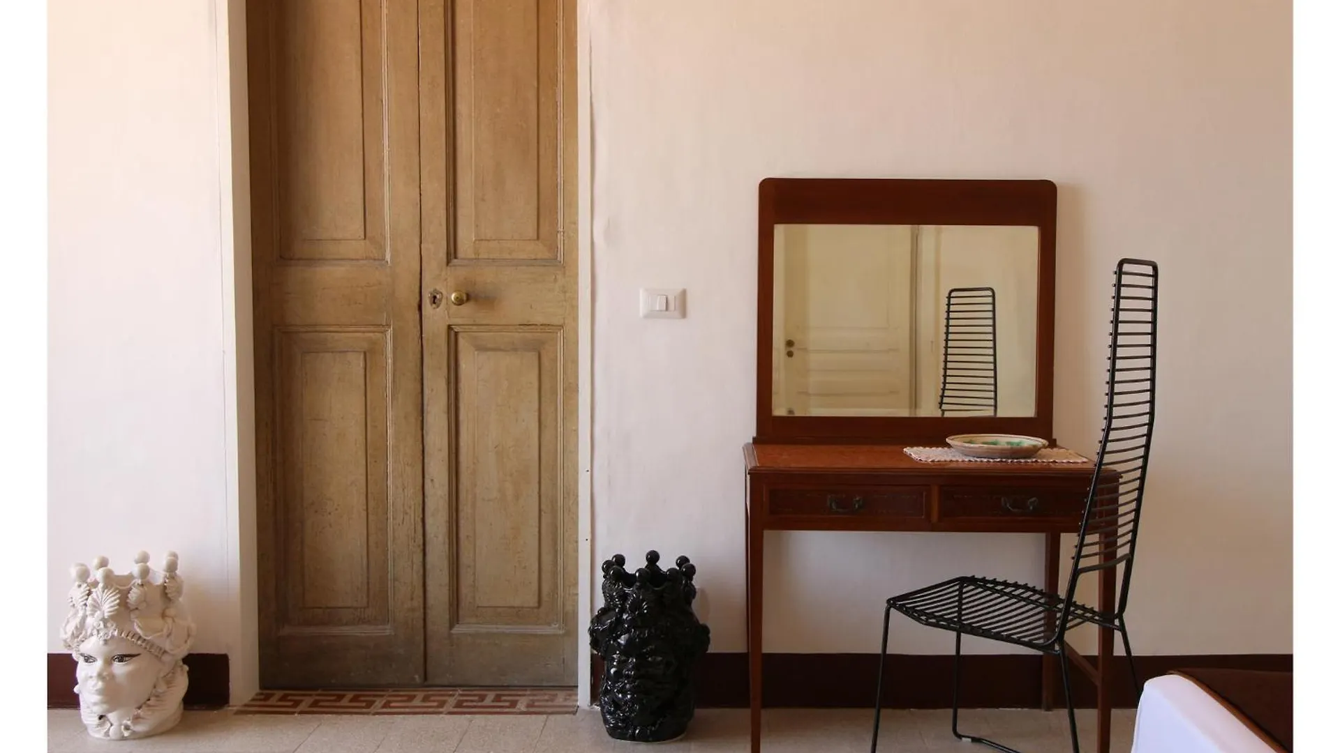 Melodia3 Suites Noto 0*,