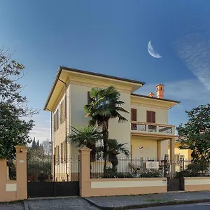 https://bb-il-giardino-del-pettirosso.it-tuscanyhotel.com